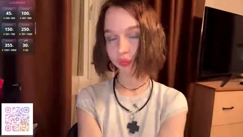 Snapshot of gigikray chatting on October 2025 07:25:01 PM Molly online show from October 2025 07:25:01 PM