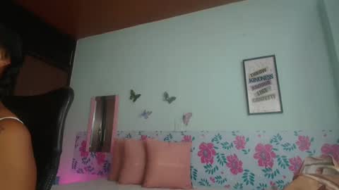 Snapshot of gigimiler8 chatting on September 2025 08:45:02 PM Sharlotte online show from September 2025 08:45:02 PM