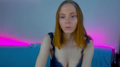 Snapshot of gina_lovelyy chatting on October 2025 11:30:01 AM Gina online show from October 2025 11:30:01 AM