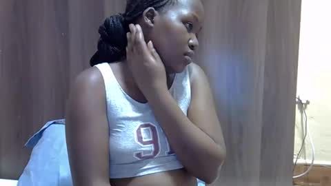 Snapshot of gina_sassy chatting on October 2025 08:03:02 PM Adiliah online show from October 2025 08:03:02 PM