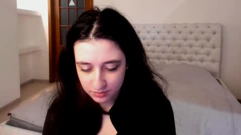 Kate online show from February 2025 12:33:01 PM