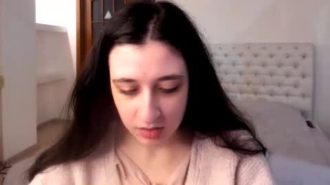Kate online show from February 2025 10:38:02 AM