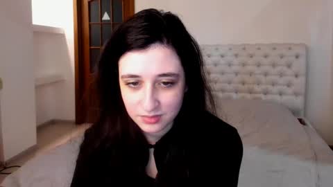 Kate online show from February 2025 11:44:02 AM