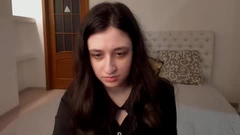 Kate online show from February 2025 10:04:02 AM