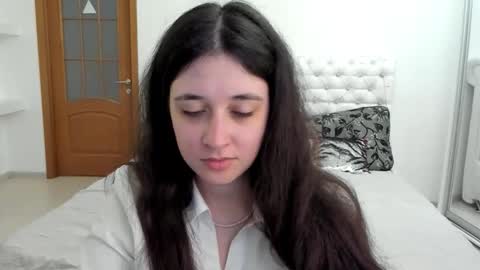 Snapshot of ginablum chatting on September 2025 10:31:02 AM Kate online show from September 2025 10:31:02 AM