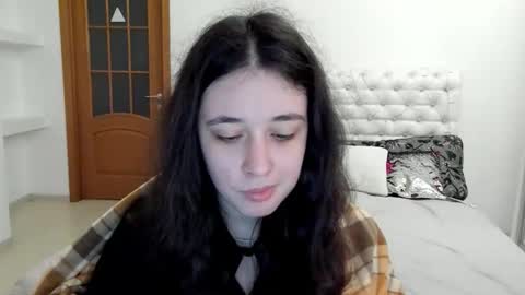 Snapshot of ginablum chatting on October 2025 09:40:01 AM Kate online show from October 2025 09:40:01 AM