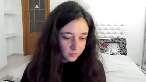 Snapshot of ginablum chatting on October 2025 10:40:02 AM Kate online show from October 2025 10:40:02 AM