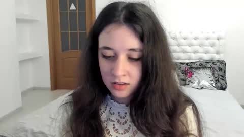 Snapshot of ginablum chatting on October 2025 09:43:02 AM Kate online show from October 2025 09:43:02 AM