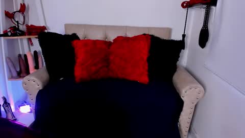 PAMELA  online show from September 2025 07:25:01 PM