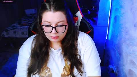 Snapshot of ginger_grayy chatting on December 2024 07:43:02 PM Alexa here online show from December 2024 07:43:02 PM