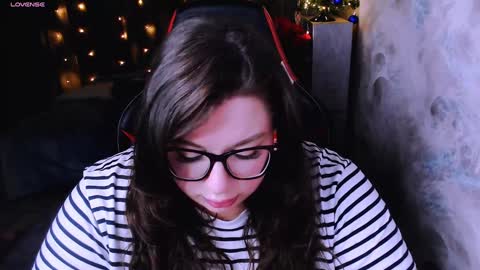 Snapshot of ginger_grayy chatting on January 2025 02:46:02 AM Alexa here online show from January 2025 02:46:02 AM