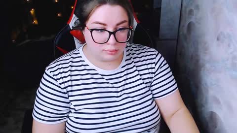 Snapshot of ginger_grayy chatting on January 2025 05:26:01 PM Alexa here online show from January 2025 05:26:01 PM