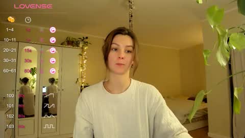 Snapshot of gingerbread__house chatting on November 2025 04:18:01 PM Vasilisa online show from November 2025 04:18:01 PM