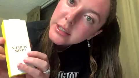 Snapshot of gingerfox777 chatting on December 2024 05:52:02 AM gingerfox777 online show from December 2024 05:52:02 AM