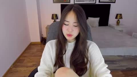 Ginny online show from December 2024 04:16:01 PM