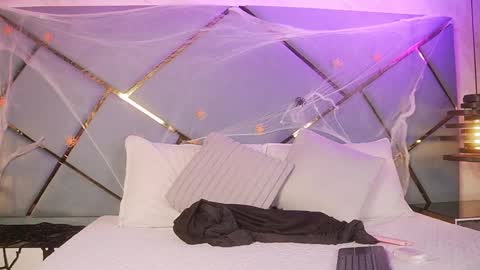 giorgia online show from October 2025 03:10:02 AM