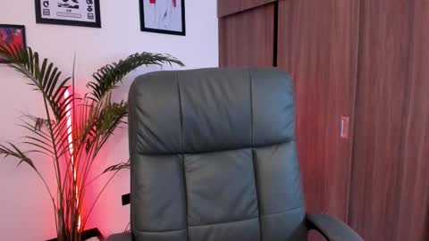 Snapshot of giorgii29 chatting on October 2025 11:38:02 PM Gigi o Giorgi online show from October 2025 11:38:02 PM