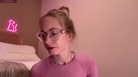 Nikki online show from January 2025 06:59:02 PM