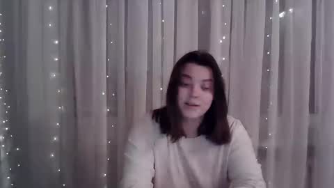 Snapshot of girl_leya chatting on February 2025 08:31:01 PM girl_leya online show from February 2025 08:31:01 PM