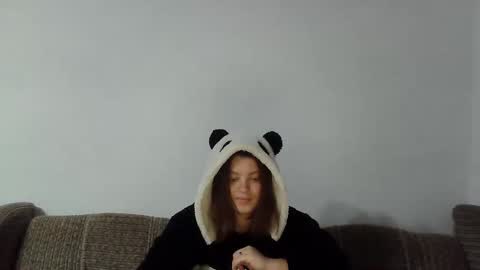 Snapshot of girl_leya chatting on September 2025 07:51:02 PM girl_leya online show from September 2025 07:51:02 PM