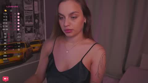 Kate online show from October 2025 05:35:02 PM