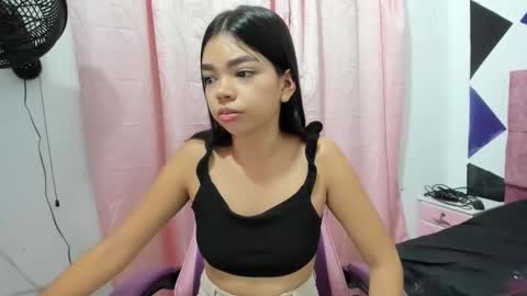 Snapshot of girl_princess18 chatting on October 2025 09:24:02 AM girl_princess18 online show from October 2025 09:24:02 AM