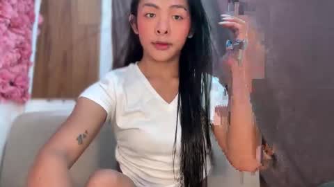 queen ronna online show from October 2025 05:18:01 AM