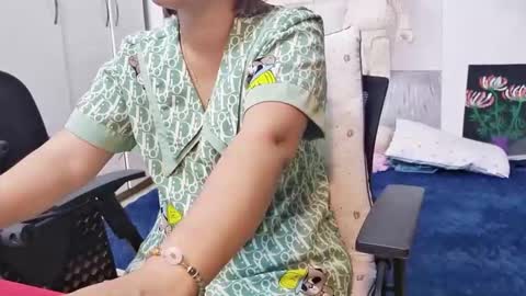 Snapshot of girlhanoi chatting on November 2025 10:43:01 PM girlhanoi online show from November 2025 10:43:01 PM