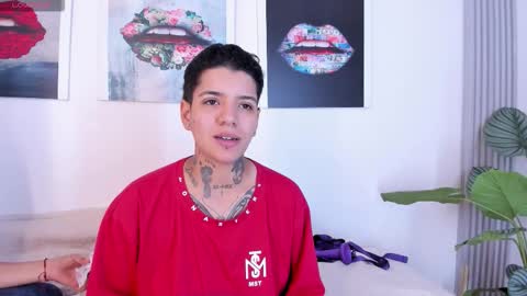 Snapshot of girls_inlove chatting on October 2025 11:52:01 AM girls_inlove online show from October 2025 11:52:01 AM