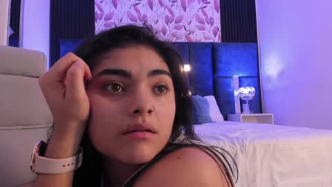     online show from January 2025 06:35:01 PM