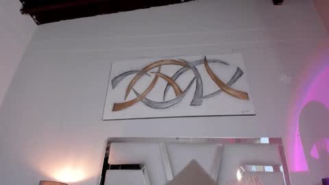 Giselle online show from December 2024 02:01:01 PM