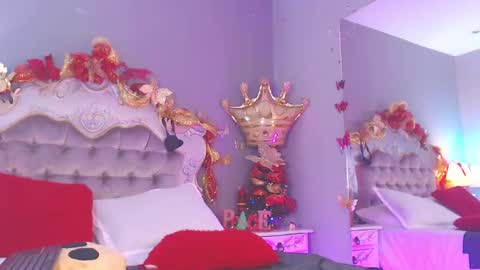 GiselleNoah online show from December 2024 02:37:02 PM