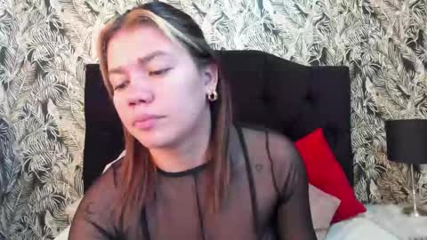 Snapshot of gissel_angel chatting on October 2025 08:53:02 PM Gissel angel online show from October 2025 08:53:02 PM