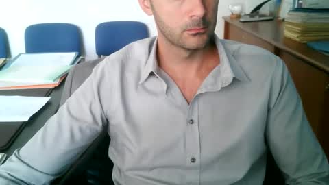 giuseppevai1 online show from October 2025 10:10:02 AM