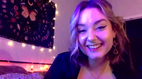 givemesweetdreams online show from December 2024 02:43:01 AM