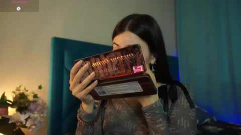 Agness online show from September 2025 01:25:02 PM