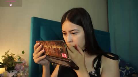 Agness online show from October 2025 02:35:02 PM