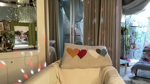 Snapshot of gl1tter_barbie chatting on January 2025 03:55:02 PM Gl1tter Barbie online show from January 2025 03:55:02 PM