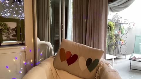 Snapshot of gl1tter_barbie chatting on February 2025 02:13:01 PM Gl1tter Barbie online show from February 2025 02:13:01 PM