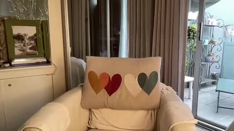 Snapshot of gl1tter_barbie chatting on March 2025 12:56:02 PM Gl1tter Barbie online show from March 2025 12:56:02 PM