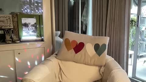 Snapshot of gl1tter_barbie chatting on March 2025 02:07:01 PM Gl1tter Barbie online show from March 2025 02:07:01 PM