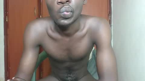 Snapshot of glane_ chatting on November 2025 11:16:02 AM James online show from November 2025 11:16:02 AM