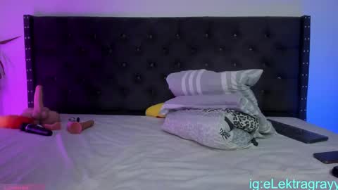 Snapshot of glektragray chatting on February 2025 08:49:02 AM Glektra Gray online show from February 2025 08:49:02 AM