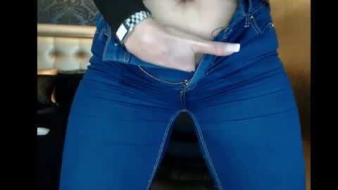 GlendyxHot online show from September 2025 05:12:01 AM
