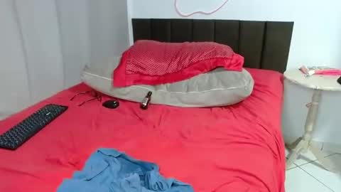 gleydsonr748 online show from September 2025 03:46:01 PM