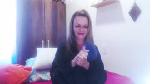 gloriawhitte7 online show from December 2024 05:55:01 PM
