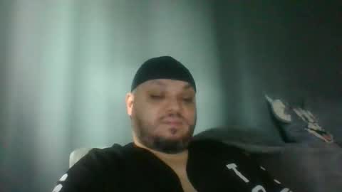 Snapshot of glusgan chatting on October 2025 07:56:01 AM Your boy online show from October 2025 07:56:01 AM