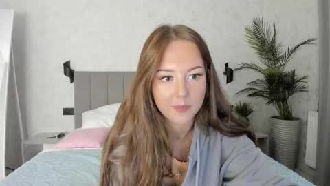 Snapshot of go0d_grl chatting on September 2025 01:32:02 AM Lina online show from September 2025 01:32:02 AM