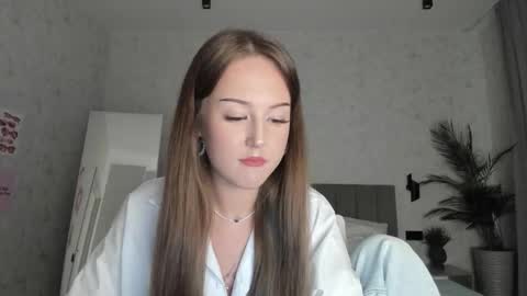 Snapshot of go0d_grl chatting on October 2025 09:40:02 AM Lina online show from October 2025 09:40:02 AM