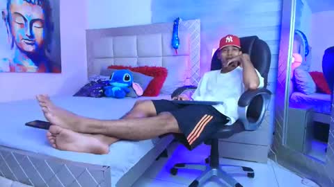 GOBEE online show from September 2025 02:35:01 AM